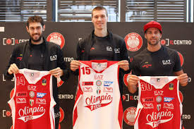 Resoconto sul mercato dell'olimpia milano, tra nuovi arrivi, conferme di contratto e addii definitivi. Olimpia Milano Ecco La Maglia Per I Playoffs 2017 Calcio E Finanza