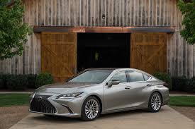 Msrp contains base msrp, any factory installed options, and delivery, processing and handling charges. The All New 2019 Lexus Es Performance And Sophistication Now At Exceptional Prices Lexus Canada