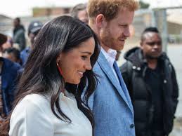 Second lieutenant) into the blues and royals, serving temporarily with his brother, prince william, and completed his training as a troop leader. Streit Bei Den Royals Prinz Harry Soll Seine Titel Abgeben Leute