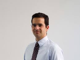 Editorial do diretor executivo rui tavares guedes. Pedro Santos Guerreiro Assume Direccao Do Expresso E Ricardo Costa Da Sic Media Jornal De Negocios