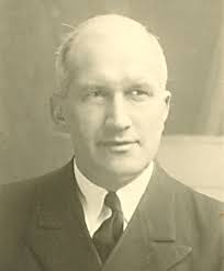 Das Gericht des Admirals der Kriegsmarinedienststelle Hamburg nahm am 20.  Mai 1940 seine Arbeit auf. Noch am selben Tag ergingen