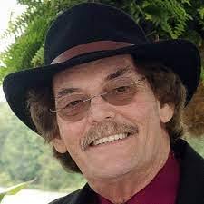 Cecil Pope's Instagram, Twitter & Facebook