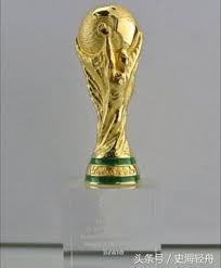 世界紀錄 / 世界纪录 ― shìjiè jìlù ― world record. å¤§åŠ›ç¥žæ¯ æ˜¯ä»€éº¼ææ–™åšæˆçš„ ä¸–ç•Œç›ƒå† è»çŽé‡'æœ‰å¤šå°'éŒ¢ æ¯æ—¥é ­æ¢