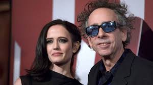 Tim Burton ('Dumbo'), el 'raro' oficial de Hollywood que tiene mala suerte  en el amor