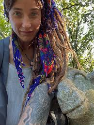 Palin' around with my old friend Azazel. He's been with me for as long as I  can remember, but has so much more to teach. #witchcraft #cemetery  #demonology #techno #progressivehouse #melodictechno