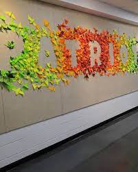 视频 video 组图 carousel finally a chance to post our installation this year we were inspired by 视频 video collaborative art artistic vision high school art
