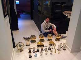 But who has more trophies between messi and ronaldo? Lionel Messi Poses With 27 Of His Trophies His Brother Mocks Cristiano Ronaldo