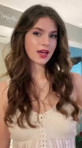 Deanna Cline's Instagram, Twitter & Facebook