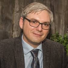 Karen Canter's Instagram, Twitter & Facebook