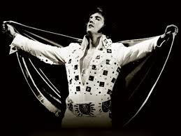 But fans have always adamant that he actually faked his own death, so that. All Asta Il Vestito Macchiato Di Elvis Presley Rolling Stone Italia
