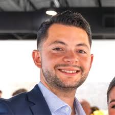 I am happy to announce that I will be spending my 1L summer with Porter  Hedges LLP in Houston, Texas as a Summer Associate! I am looking forward to  learning from such