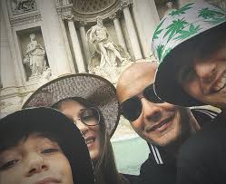 Il nuovo pomodoro costoluto Extramar F1 è un marmande a pianta nana (di  circa 80 cm di altezza), che produce bacche di circa 200-250 grammi, sode,  di colore rosso uniforme, senza spalla