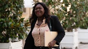 Enquete De Mediapart Laetitia Avia Lrem Va Porter Plainte Pour Diffamation Linfo Re France Faits Divers