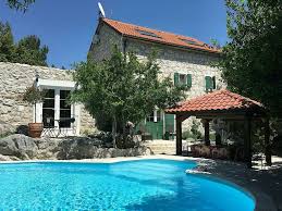 Villa Lovor Dalmatian Old Stone House Homeaway Croatia Old Stone Houses Stone Houses Stone House