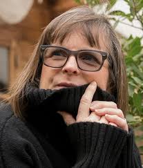 Amazon.com: I Can't Tell You Why: Wonderfully flawed characters in a  fast-moving tale of infidelity, love and friendship. eBook : Robertson  North, Elaine: Kindle Store