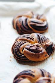 Chocolate Brioche Wreaths Chocolate Brioche Pastry Cook Delicious Desserts