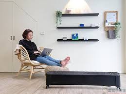 最近一波接一波的寒流相當厲害 冷得讓人皮皮剉 整天只想窩在房間裡開暖器 家裡沒有暖器的人們也正在努力入手為全家人取暖的產品 對於暖器大家的要求當然是希望能高效瞬熱快速暖房 恆溫不耗氧 當然還要省電與高安全性 才能讓一家老小舒舒服服地在溫暖的屋子裡盡 in