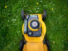 Und darf man sich beschweren, wenn der nachbar denn laut der verordnung ist das rasenmähen werktags nur in der zeit von 7 bis 20 uhr erlaubt. Medien Machen Schule Rasenmahen Was Ist Erlaubt Kassel