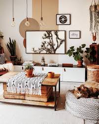 Make creative diy room decor ideas with this list of bedroom decor ideas that are cheap but cool. Weekend Dat Betekend In Ons Geval Om 6 45 Sinterklaasliedjes Zingen Ja Adam Heeft Er Al Helemaal Zin In Wij Hebben Een Heerl Decor Home Decor Diy Boho Decor
