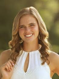 Lori Mcintire's Instagram, Twitter & Facebook