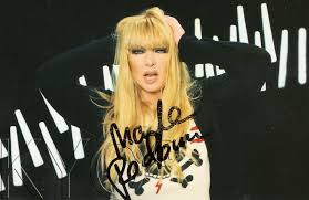 Sie feierte in den 70er und 80er jahren bei ihren konzerten und fernsehauftritten große erfolge. Chris Autographs Maryla Rodowicz
