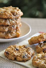 Chewy White Chocolate Cranberry Oatmeal Cookies Running With Spoons Rezept Cranberry Haferflocken Cookies Susse Desserts Weihnachtsbackerei