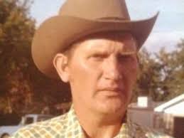 Russell Beeson's Instagram, Twitter & Facebook