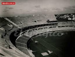 Tema donde la hinchada de river dice haber corrido a la de boca por todo el playon de la cancha de river, el monumental. 26 De Mayo De 1938 Se Inaugura El Monumental El Grafico