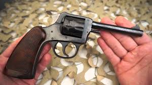 1950 Harrington Richardson H R Model 922 22lr Revolver Overview Texas Gun Blog Youtube