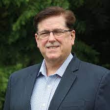 Dennis Eaves's Instagram, Twitter & Facebook