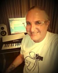 Please help my friend @tarrynstokes WIN @thevoiceau She is legit the best  singer