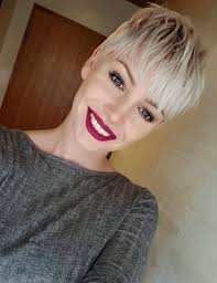Barvy na vlasy krátké dámské účesy edgy pixie. Pin On Kratke Vlasy