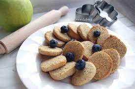 Biscotti al cocco senza farina, con soli tre ingredienti, dei pasticcini ottimi ad ogni occasione, con cocco rapé, uova e zucchero. Biscotti Vegan Con Farina Di Ceci Frolla Integrale Friabile E Senza Zucchero