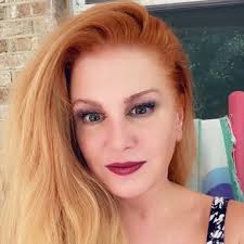 Kayla Baez (@kaylabaez) er Í BEINNI