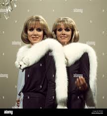 Alice und ellen kessler hi-res stock photography and images - Alamy