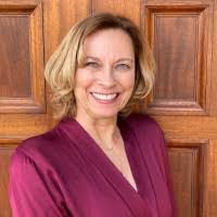 Esther Hahn's Instagram, Twitter & Facebook