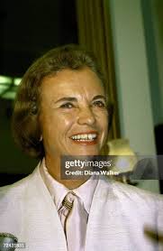 110.989 fotos e imágenes de alta resolución de Sandra Peoples