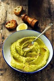 Mayonnaise A L Avocat De Martine Fallon Ingredients Vinaigre De Cidre Datte Medjool Denoyautee Facultatif Sel De Me Recette Recettes De Cuisine Cuisine