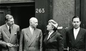 Ik heb dit onderwerp gekozen omdat ik het altijd al interessant vond. Hoe Het Begon Anne Frank Stichting