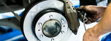 Wann nun müssen sie aber die bremsbeläge erneuern, wann die bremsscheiben wechseln? Wie Viel Kostet Es Die Bremsen Von Meinem Dacia Zu Wechseln