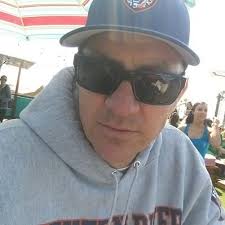 Bruce Beardmore's Instagram, Twitter & Facebook