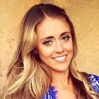 Tara Stacy's Instagram, Twitter & Facebook