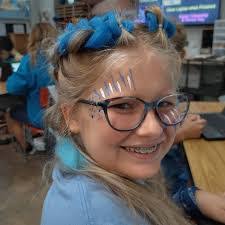 Cindy Carrier's Instagram, Twitter & Facebook