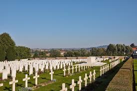 Méteren Military Cemetery, Meteren ...
