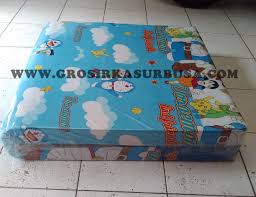 Inoac kasur lipat merupakan jenis alas yang dapat dilipat empat kali dan memiliki ukuran 200 x 80 x 10 cm dengan bahan busa full tanpa menggunakan pegas. Kasur Busa Lipat Jumbo Ukuran 100x180x8 Motif Doraemon Grosir Kasur Busa Bandung Cimahi Bergaransi Jual Kasur Busa Bandung Jual Bantal Busa Bandung Harga Grosir