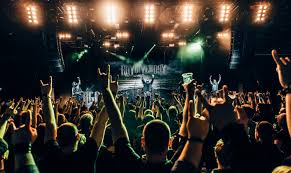 Saturday saw indie rock in the stadium, but the outer stages featured quirky/scary babymetal, the industrial riffs of eisbrecher. Datei Rock Im Revier 2015 Jpg Wikipedia