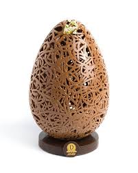 Dalloyau Paris Official On Instagram Oeuf Dentelle Oeuf Lisse Oeuf Nougatine Oeuf Facon Mendiants Au Chocolat Au L Instagram Vegan Cake Christmas Bulbs