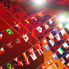 2013 年 9 月 8 日，日本被選為奧運主辦國的這一天，對多數日本人來說是既榮耀又撫慰人心的一天。當時的日本還籠罩在 2011 年東日本大地震的悲痛當中，而這個消息給日本打了一劑前所未有的強心劑。 ä¸­è¯æ°'åœ‹åœ‹æ——åœ¨æ±äº¬é£„æš æ¥Šå‹‡ç·¯è½æ•—æ—¥æœ¬è§€çœ¾æŠ±ä¸å¹³ ç‚ºä½•å¥§é‹è¾¦åœ¨æ±äº¬å»å¥½åƒå°ç£ä¸»å ´ ä»Šå'¨åˆŠ