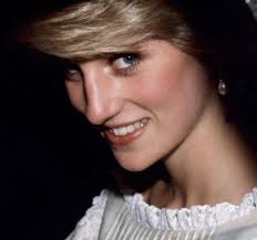 Contact princess diana on messenger. What A Beauty Princess Diana Absolutely A Beautiful Striking Pose Perfect Peace Of Princess Diana Photos Princess Diana Princess Diana Fashion