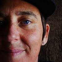 Holly Sheehan's Instagram, Twitter & Facebook